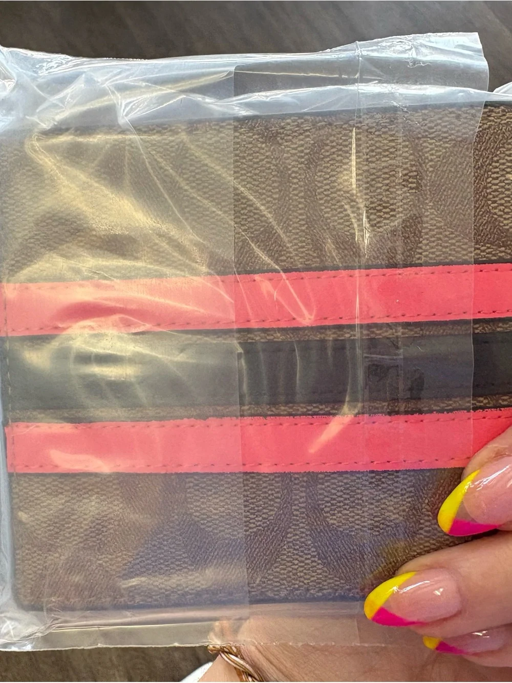 Source Unknown Black and Pink Coach-Style Wallet Set